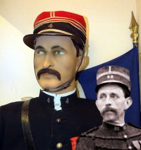 La tête du Capitaine Hardouin Tête de mannequin atelier Tisseron